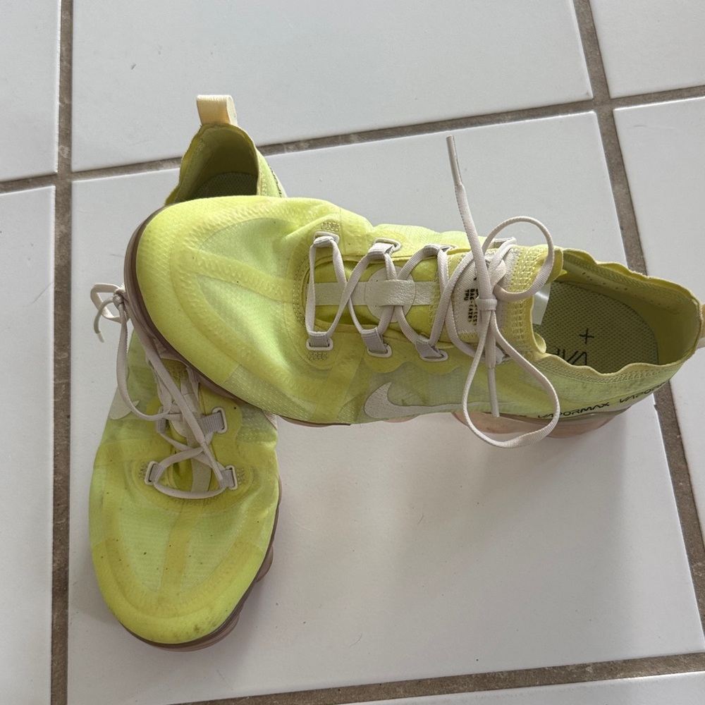 Nike Lime Green Running Shoes
